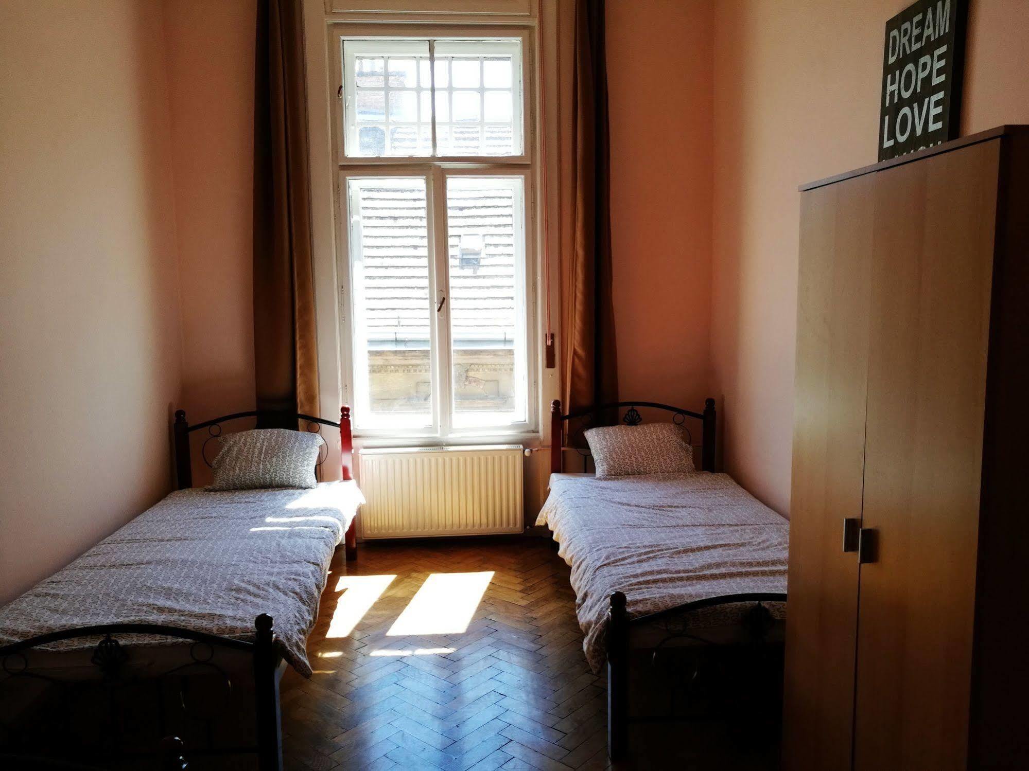 Treestyle Hostel Budapest Exterior photo